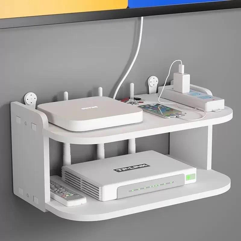 Desk Setup With Tv - Duvara Monte Edilen Router ve Kablo