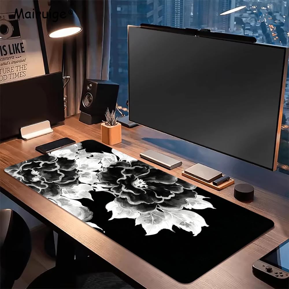Siyah ve Beyaz Mürekkep Boyalı - Desk Setup Black And White incelemesi ve fiyatı